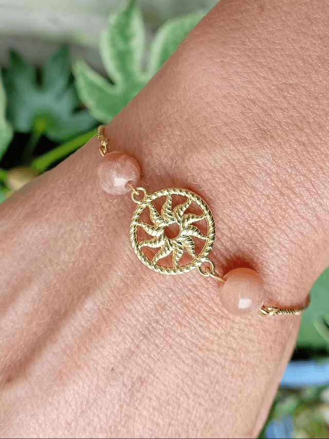 Peach Moonstone Gold Bracelet 