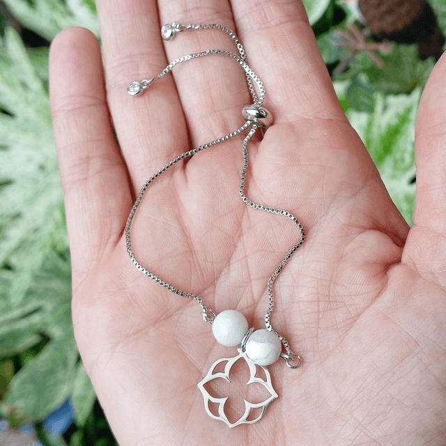 Howlite Necklace and Bracelet Set