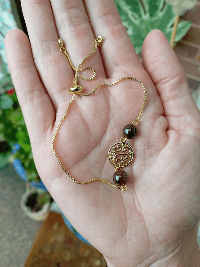Garnet Bead Gold Bracelet 