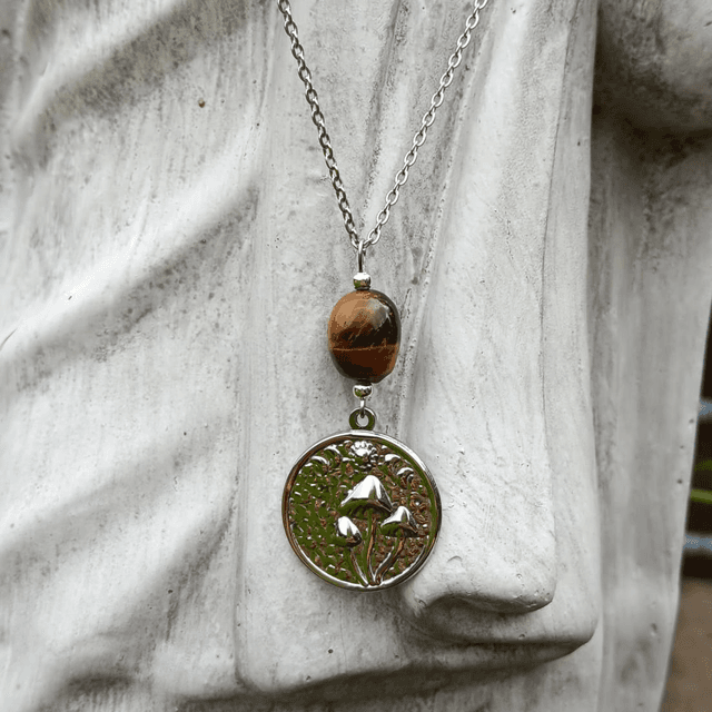 Gold Tiger&#039;s Eye Necklace